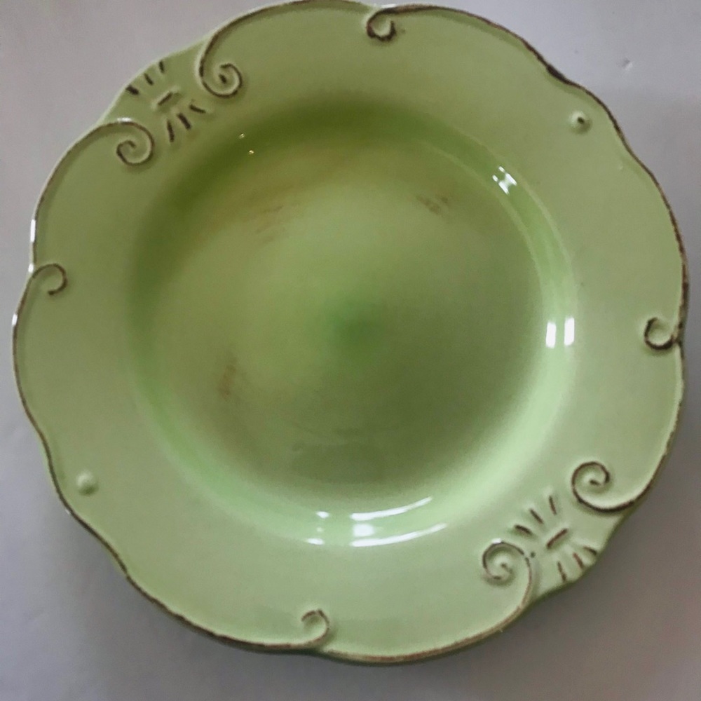 Mulberry Plate Home Collection Green Scroll